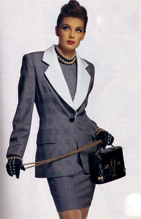 1980s suit with shoulder pads | Power dressing, Business women fashion ...