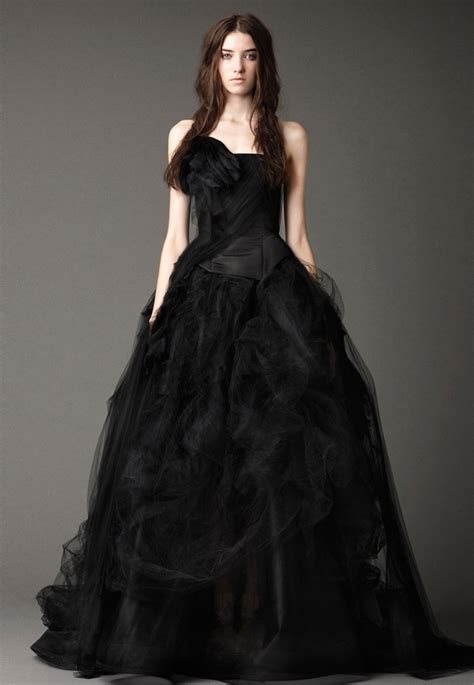 25 Gorgeous Black Wedding Dresses - Deer Pearl Flowers