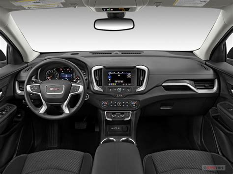 2024 GMC Terrain: 49 Interior Photos | U.S. News