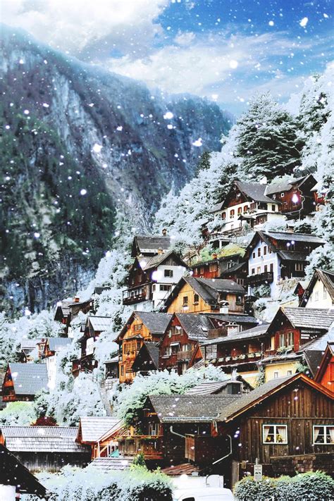 Winter in Hallstatt, Austria photo on Sunsurfer