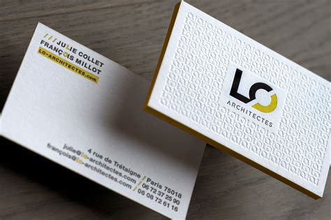 La carte de visite, objet indispensable de la relation client