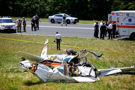 Names of pilot, mom in Tennessee plane crash released | The Seattle Times