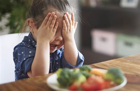 Eating Problems in Children: Causes and What to Do - Cadey