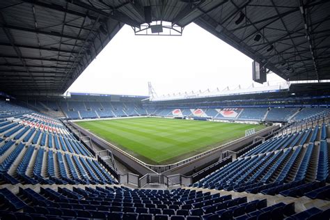 Teleurstelling over nieuwe maatregelen (en weer lege stadions)