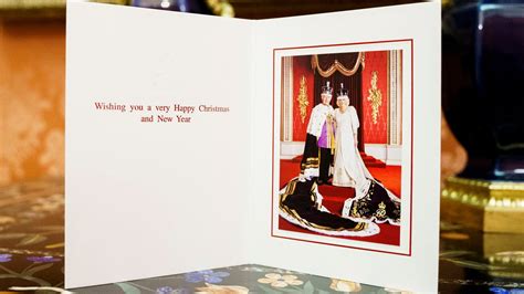 William and Kate release new family photo chosen for royals' Christmas ...