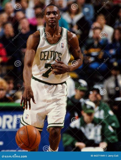 Dee Brown Boston Celtics editorial stock image. Image of garden - 44371949