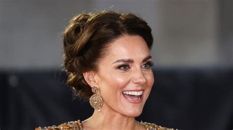 18 Photos of Kate Middleton Being a Timeless Beauty Muse | Vogue