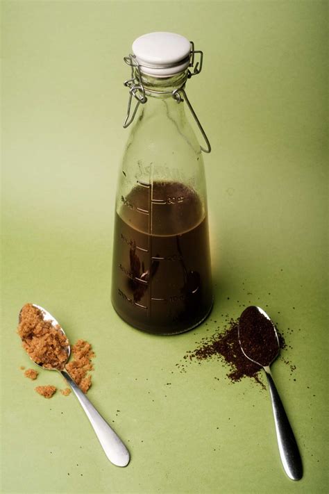 Coffee Liqueur | Recipes | Swerve Sweetener | Coffee liqueur recipe, Liqueurs recipes, Liqueur ...