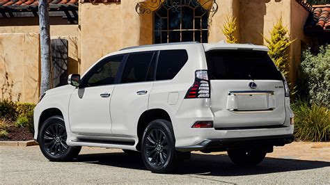 Lexus GX 460: The Mid-Size Luxury SUV That Nobody Is Talking About