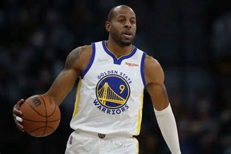 Warriors' Andre Iguodala reflects on his time as a Sixer: The fans ‘hold you accountable’