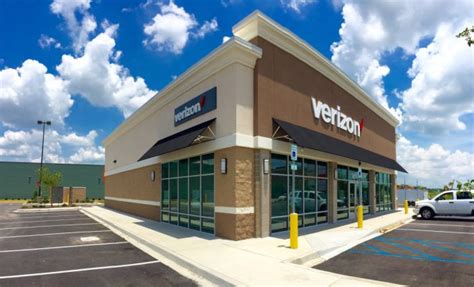 Verizon Store Said to be Moving Down The Road – Developing Lafayette