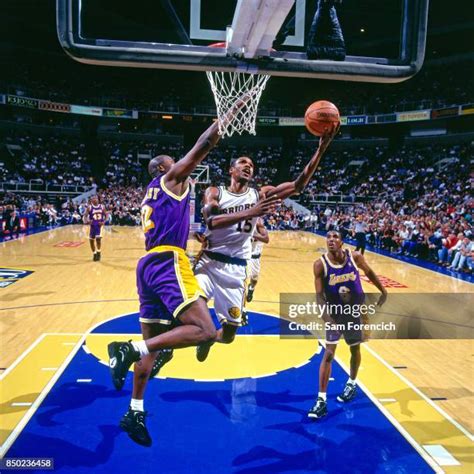 Golden State Warriors Latrell Sprewell Photos and Premium High Res ...