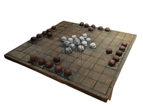 Medieval Prop Hire » Hnefatafl Viking Board Game - Keeley Hire