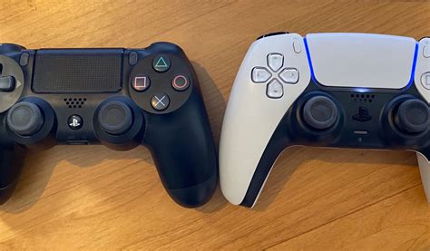 First PS5 DualSense Controller to DualShock 4 Size Comparison Revealed ...