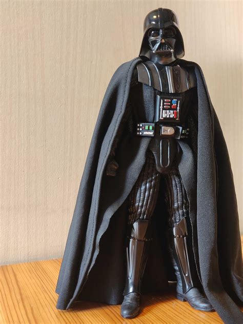 Hasbro's New Darth Vader Figure Is Most Impressive, And Most Frustrating | Gizmodo Australia