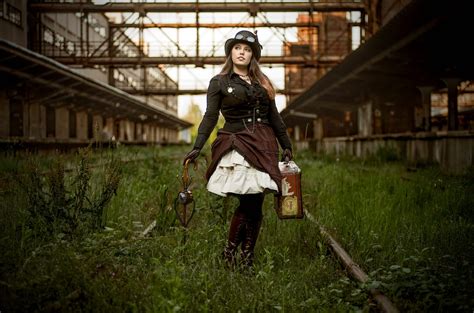 Tips for Urbex-Style Portraits | Learn Photography by Zoner Photo Studio