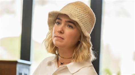 Portia played by Haley Lu Richardson on The White Lotus - Official Website for the HBO Series ...