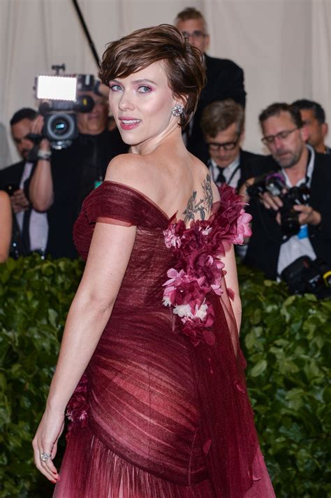 Scarlett Johansson – MET Gala 2018 • CelebMafia