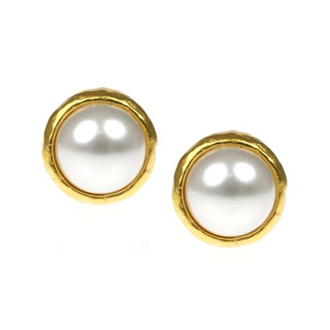 Hammered Gold & Pearl Clip Earrings – KennethJayLane.com