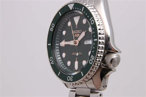 Seiko - Homme - 5 Sports SRPD63K Plongeur sportif vert - Catawiki