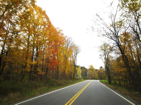 Vermont Fall Foliage- 12 Best Ways to Enjoy Fall in Vermont