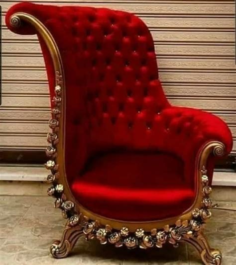 Malik Furniture Golden Antique Wooden Chair at Rs 40000 in Saharanpur | ID: 22631841648