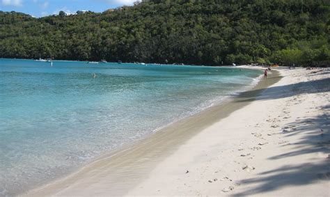 Magens Bay beach, St. Thomas, USVI - Ultimate guide (December 2024)