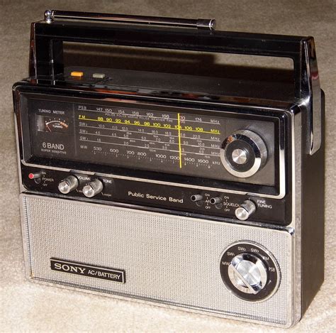 Vintage Sony Multi-Band Portable Radio, Model TFM-8000W, 6… | Flickr