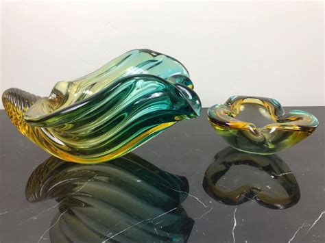 Matching Pair Of Murano Art Glass Bowls Hand Made In Italy