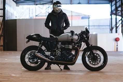Andre’s Triumph Thruxton Cafe Racer | Throttle Roll