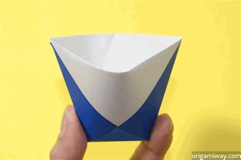 Origami ideas: Origami Paper Cup Flat Bottom