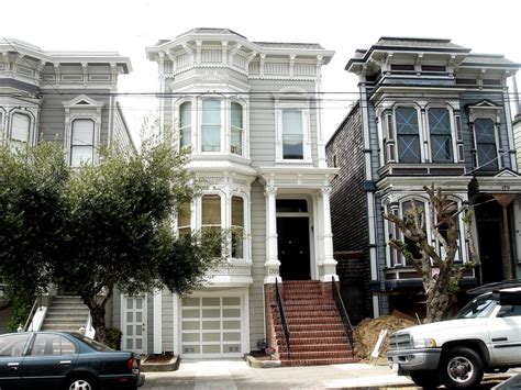 Fans Pay Tribute To Bob Saget At SF's 'Full House' Victorian Home - Secret San Francisco