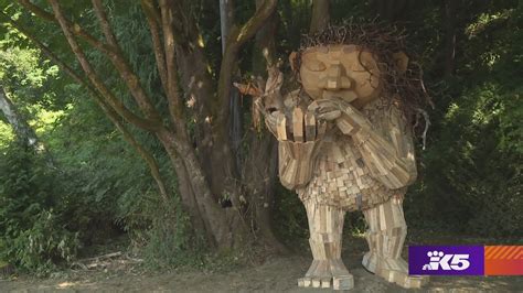 Artist Thomas Dambo builds giant Nordic trolls in the Northwest | king5.com