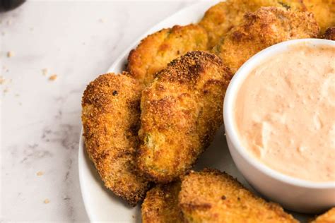 Air Fryer Deep Fried Pickles (Hooter’s Copycat) - Fork To Spoon