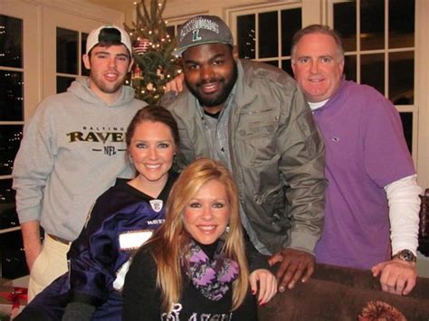 Michael Oher Age, Net Worth, Wife, Family, Height and Biography - TheWikiFeed