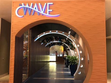 The Wave Lunch Review — Gluten Free & Dairy Free at WDW