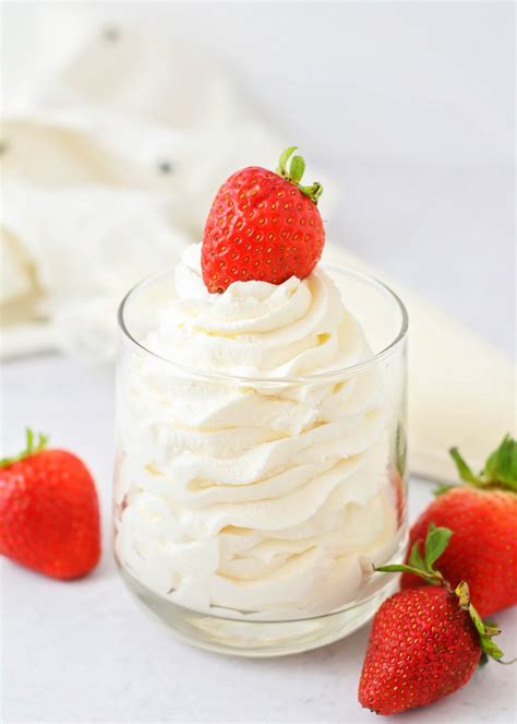 Homemade Whipped Cream Recipe | Lil' Luna