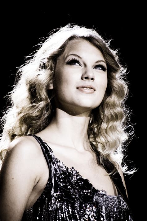 Fearless Tour 2009 Promotional Photos - Taylor Swift Photo (22397211) - Fanpop
