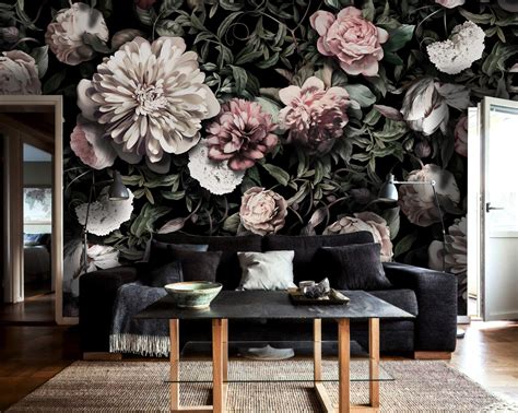 Aggregate more than 52 black floral wallpaper super hot - in.cdgdbentre