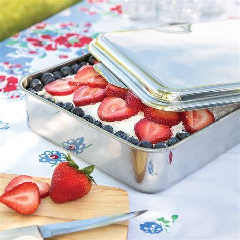 Stainless Steel Cake Pan With Lid, Baking Supplies - Lehman's