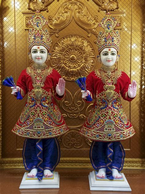 Daily Satsang - Murti Darshan