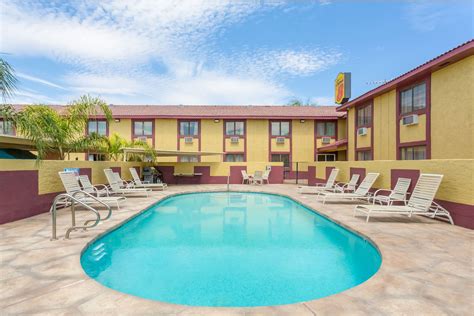 Super 8 by Wyndham Goodyear/Phoenix Area | Goodyear, AZ Hotels