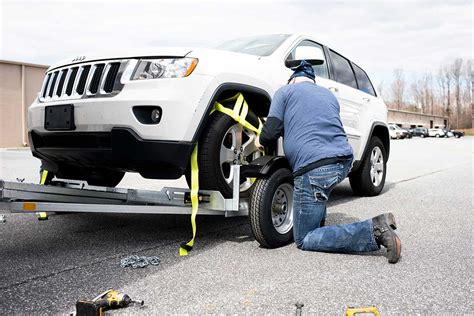 How to Strap Down a Car on A Tow Dolly | Car Tow Dolly