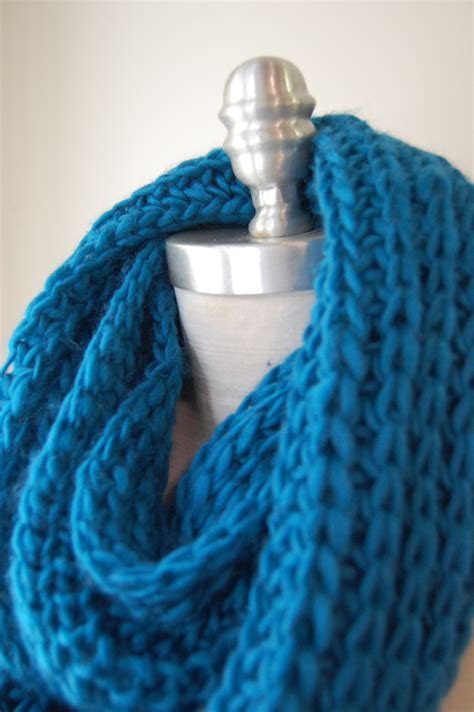 infinity scarf | The Joey Eric Blog