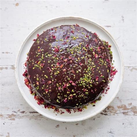 Nigella Lawson's Dark and Sumptuous Chocolate Cake – Food For Everyone