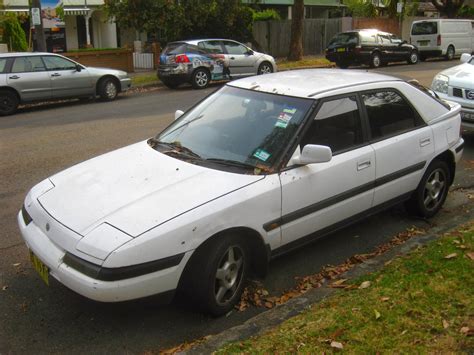 Aussie Old Parked Cars: 1991 Mazda 323 Astina SP 1.8i