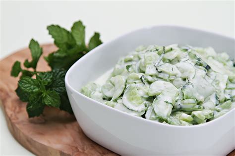 Cucumber-mint salad with Greek yogurt | Food & Style