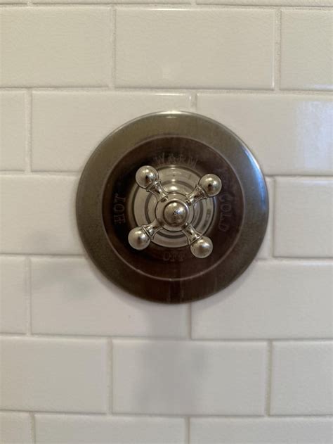 Shower Knob Removal Mystery : r/Plumbing