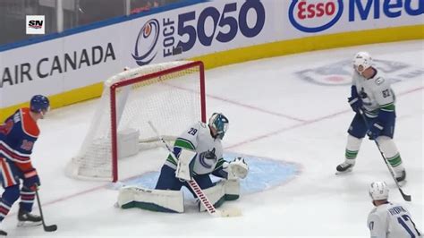 Edmonton Oilers vs. Vancouver Canucks - Game Highlights