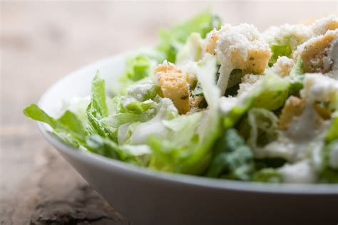 What Is Romaine Lettuce? Plus the Best Romaine Caesar Salad Recipe ...